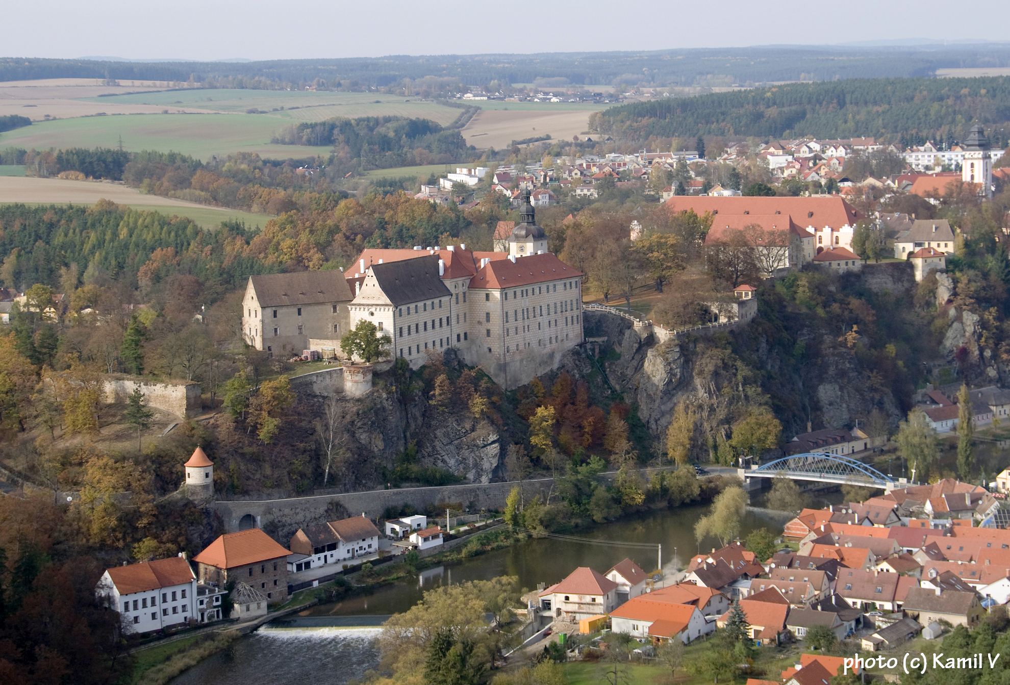 Zámek Bechyně fotografovaný z dronu